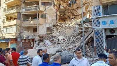التضامن: صرف 50 ألف جنيه للمتوفي و25 للمصاب في العقار المنهار بالإسكندرية