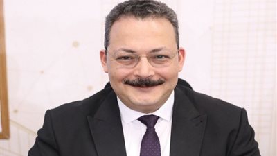 مقرر لجنة الاستثمار بالحوار الوطني يكشف «الحل السريع» لمشكلة الفجوة الدولارية