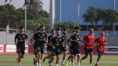 المدير الرياضي لبيراميدز: الأهلي اقترب من حسم الدوري