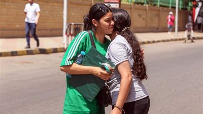 حقيقه أم وهم ..الفتيات يتفوقن علي الذكور دراسيًا
