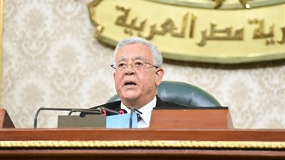 رئيس مجلس النواب يدعو الحكومة لضبط مشروعات القوانين