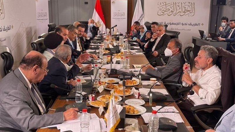 جانب من جلسات الحوار الوطني