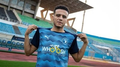 بيراميدز يفعل بند شراء مصطفى فتحي.. تفاصيل