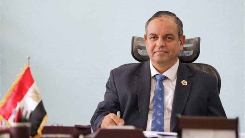 الشحات غتوري رئيس مصلحة الجمارك