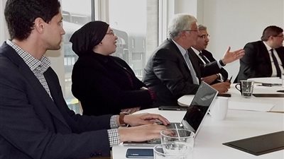 وفد «التعليم العالي» يتفقد جناح «UCL» البريطانية لريادة الأعمال والابتكار