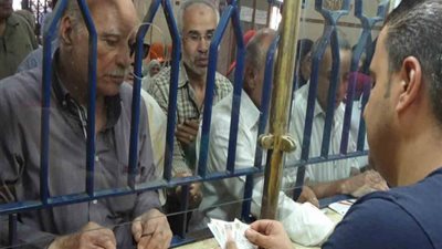 الهدف من ضريبة الأجور والمرتبات «payroll tax»؟.. «الضرائب» ترد