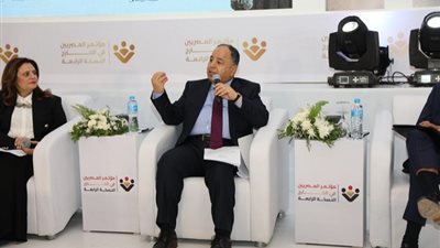 وزير المالية: مصر بتكمل المسيرة وتتجاوز التحدى وهى «واقفة على رجلها»