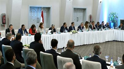 مدبولي: نمتلك البنية التحتية اللازمة لإنتاج الهيدروجين الأخضر.. وتصديره لأوروبا