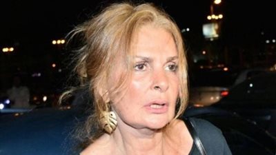 الموت يفجع يسرا.. وفاة أرملة صالح سليم
