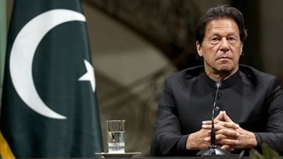 عمران خان في قبضة الشرطة الباكستانية