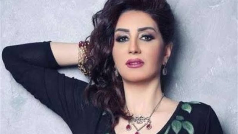 وفاء عامر