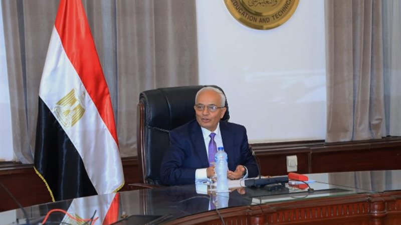 الدكتور رضا حجازي وزير التربية والتعليم