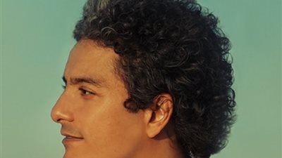 محمد محسن واستاند اب كوميدي علي قنديل بمهرجان العلمين