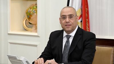 وزير الإسكان يصدر قرارا بإزالة تعديات بالعلمين.. وحملات بالشروق و6 أكتوبر