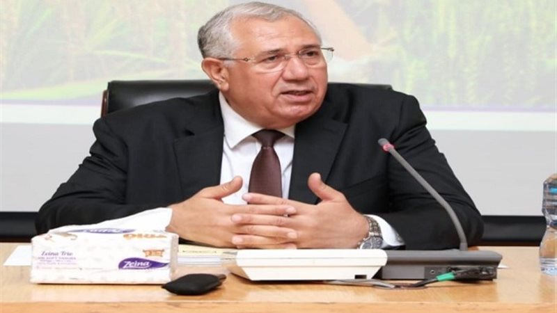 السيد القصير وزير الزراعة