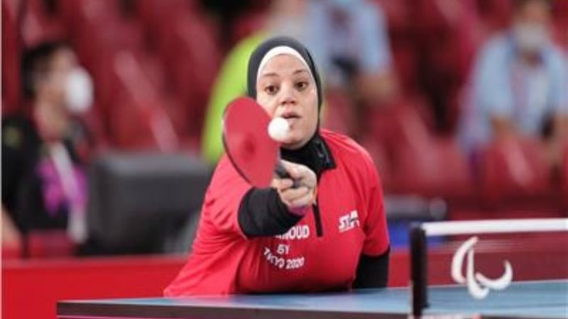 فايزة محمود لاعبة تنس الطاولة البارالمبى