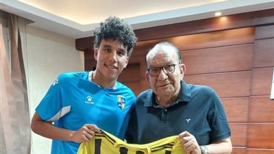 المقاولون العرب يجدد إعارة أحمد فوزي لمدة موسم