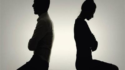 اتهمها بعدم العذرية ومدمن كحوليات.. قصة حب لم تكتمل وتنتهي بالطلاق!