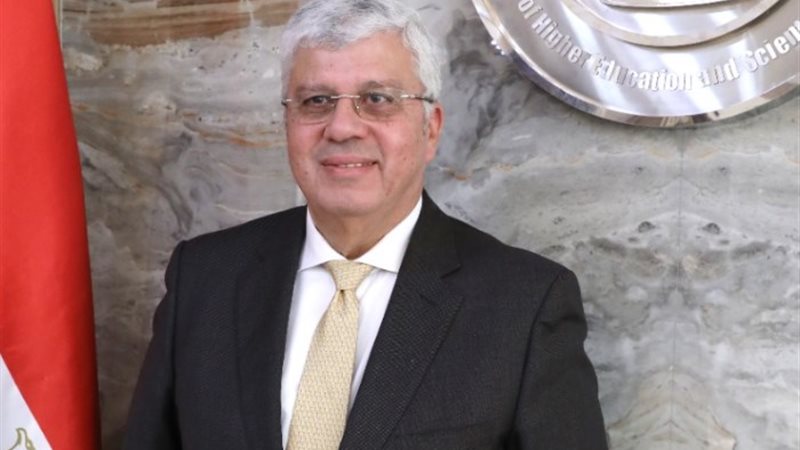 الدكتور أيمن عاشور وزير التعليم العالي