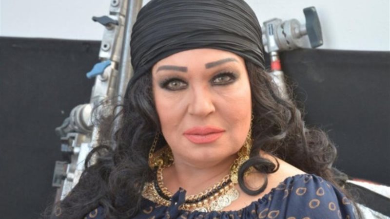 الفنانة فيفي عبده