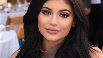 نصائح كايلي جينر لعلاج اكتئاب ما بعد الولادة.. تعرفي عليها