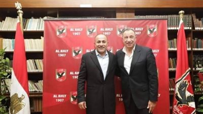 إبراهيم العرجاني : « يا بخت مصر بالأهلي»