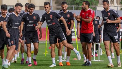 نجم الأهلي «المعار» يطلب العودة إلى المارد الأحمر.. تفاصيل
