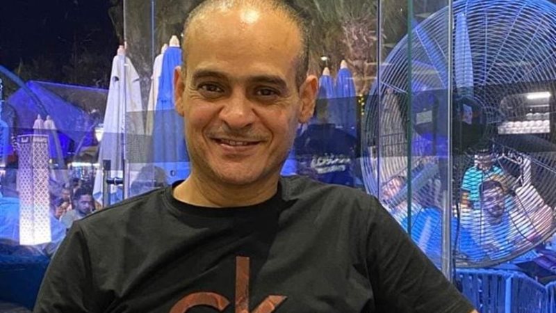 الفنان مصطفي عباس