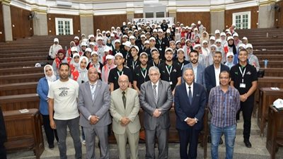 جامعة القاهرة تواصل فعاليات معسكر القيادة الفعالة حول تطوير الوعي الوطني
