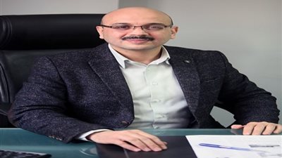 كاتب صحفي لــ