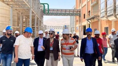 رئيس «جهاز السويس الجديدة» يتفقد أعمال مصنع «جالاكسي» للكيماويات