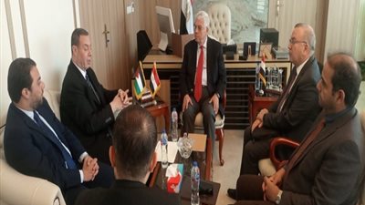 وزير التعليم العالي يبحث مع السفير الفلسطيني سُبل تعزيز التعاون المُشترك