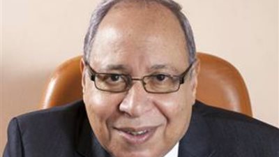 الكاتب الصحفي سمير رجب يثبت عنوان مقالاته: «السيسي اختيار شعب وإرادة أمة»