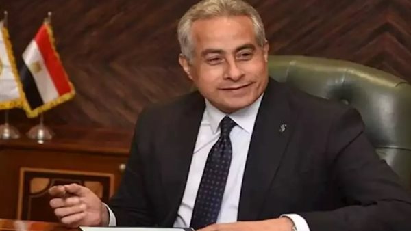 حسن شحاته- وزير العمل