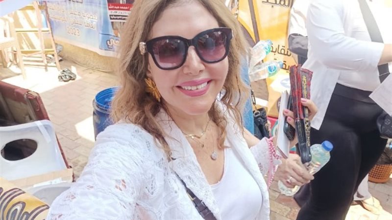 الفنانة نادية مصطفى