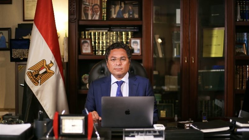خالد أبو بكر مستشار رئيس هيئة قناة السويس