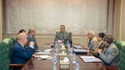 وزير الإنتاج الحربي يتابع تنفيذ المشروعات بـ «حلوان للأجهزة المعدنية»