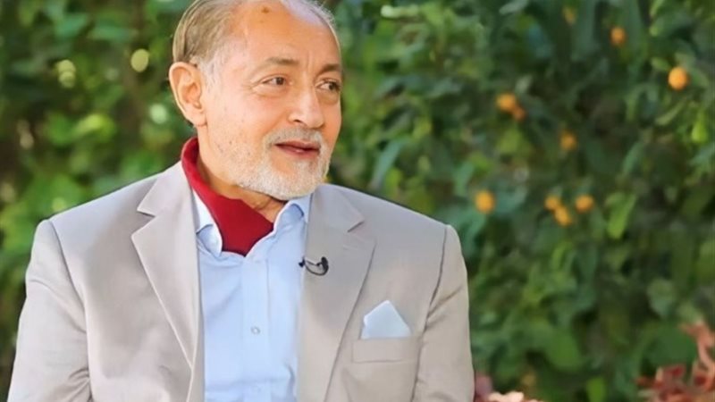 الفنان عبد العزيز مخيون