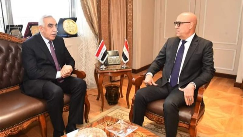 وزير الإسكان مع سفير العراق بالقاهرة