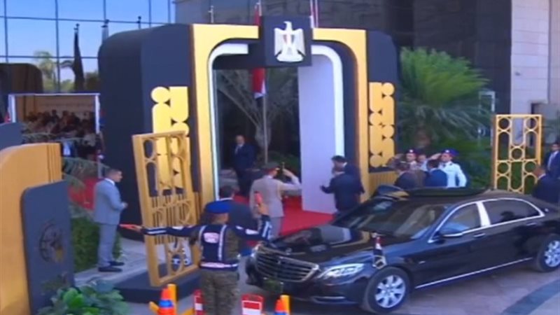 الرئيس عبد الفتاح السيسي يصل مقر انعقاد المؤتمر العالمي للس