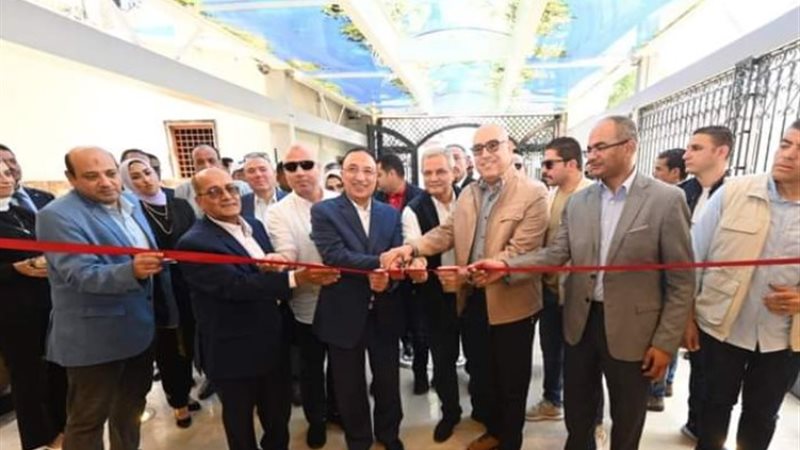 وزير الإسكان ومحافظ الإسكندرية يفتتحان الملحق الإدارى لشركة