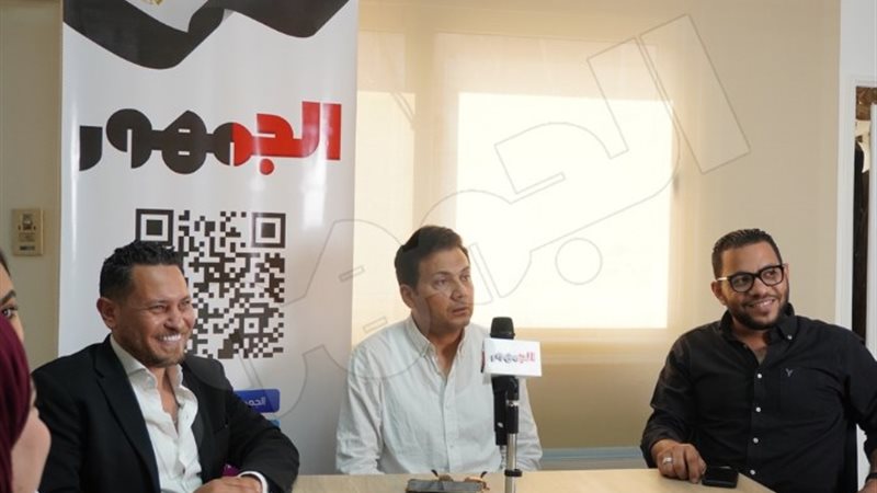 الفنان عمرو رمزي خلال الندوة الصحفية