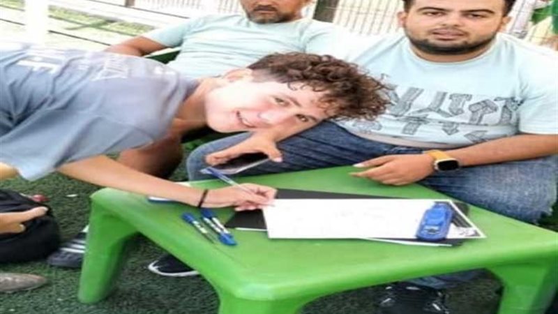 عبدالله هشام يوقع لنادي أسوان