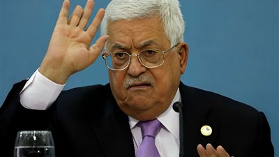 بريطانيا تندد بتصريحات الرئيس الفلسطيني بشأن محرقة «الهولوكوست»
