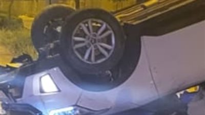 مصرع سيدة وإصابة زوجها وأطفالها في انقلاب سيارة بالتجمع الأول