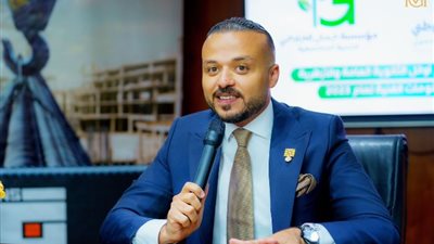 نائب: قرارات الرئيس جاءت في وقتها لتخفيف آثار الأزمة العالمية على المصريين