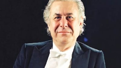 سليم سحاب يشعل مسرح نقابة الصحفيين