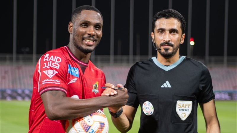 إيجالو مهاجم الوحدة