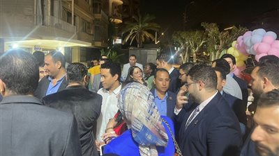 المستشار محمود فوزي يفتتح أولى فروع مكتبات 