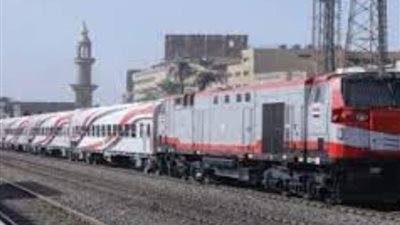 مصرع طفل أسفل عجلات القطار بسوهاج